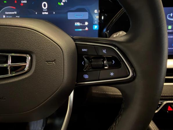 Geely Monjaro I с пробегом 2024 года, цена 3 499 000 рублей, 29600 км, внедорожник, Автокод Объявления