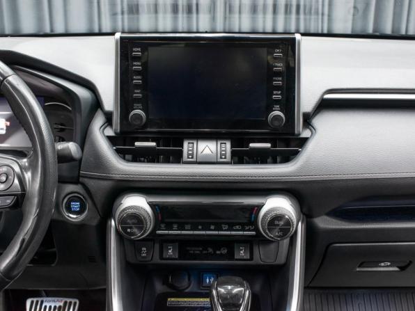 Toyota RAV4 V (XA50) с пробегом 2020 года, цена 3 649 000 рублей, 105000 км, внедорожник, Автокод Объявления
