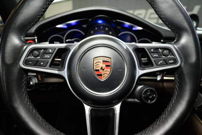 Porsche Panamera II с пробегом 2018 года, цена 8 799 000 рублей, 59018 км, лифтбек, Автокод Объявления