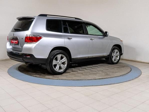 Toyota Highlander II (XU40) Рестайлинг с пробегом 2011 года, цена 2 049 500 рублей, 244000 км, внедорожник, Автокод Объявления