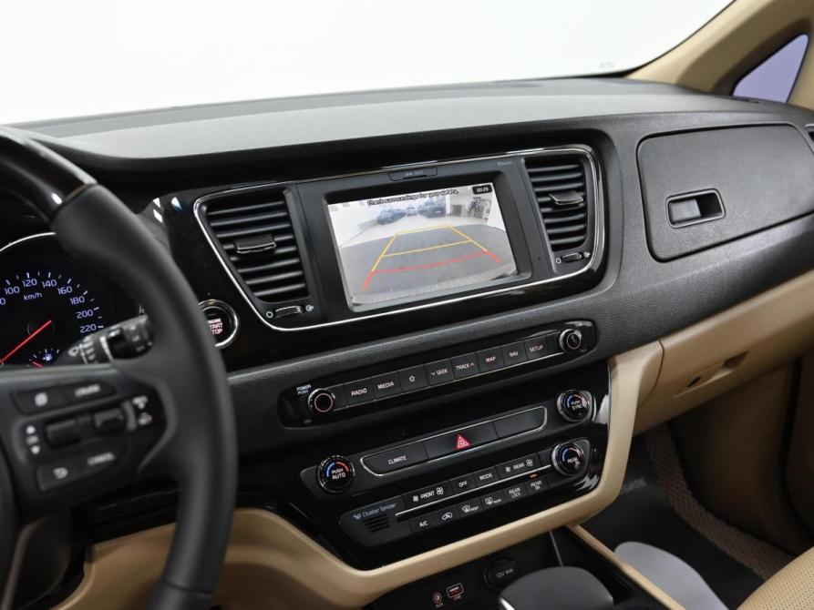 Kia Carnival III Москва  - изображение 11