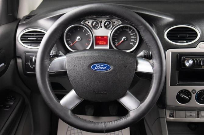 Ford Focus II Рестайлинг с пробегом 2008 года, цена 649 000 рублей, 247271 км, хэтчбек, Автокод Объявления