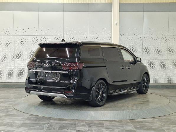 Kia Carnival III с пробегом 2018 года, цена 1 490 000 рублей, 132374 км, минивэн, Автокод Объявления