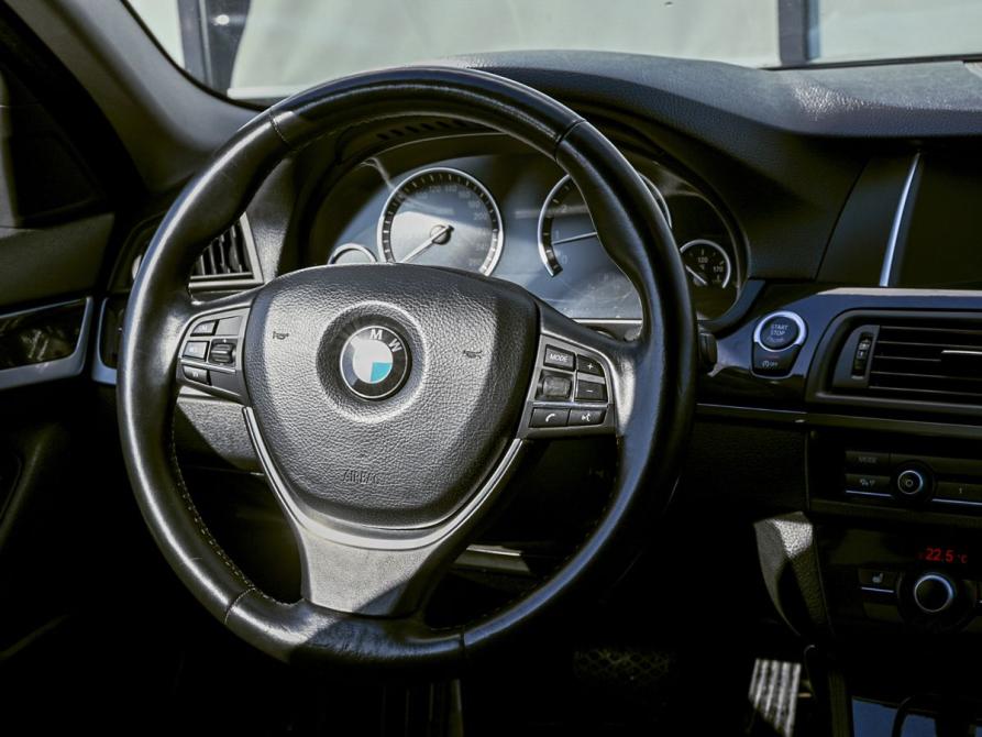 BMW 5 серии VI (F10/F11/F07) Рестайлинг Екатеринбург  - изображение 18