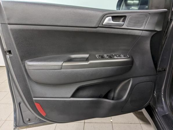 Kia Sportage IV Рестайлинг с пробегом 2020 года, цена 2 350 000 рублей, 73185 км, внедорожник, Автокод Объявления
