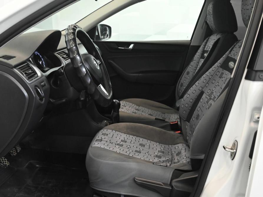 Skoda Rapid I Рестайлинг Екатеринбург  - изображение 8
