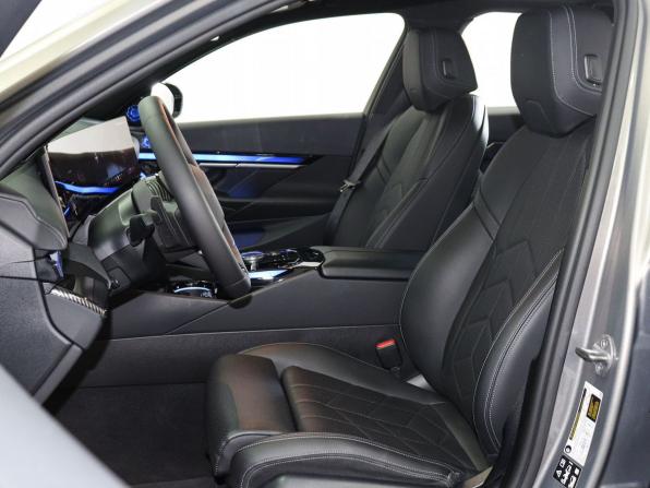 BMW 5 серии VIII (G60/G61/G68) с пробегом 2023 года, цена 10 699 000 рублей, 21308 км, седан, Автокод Объявления