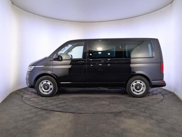 Volkswagen Multivan T6 Рестайлинг с пробегом 2021 года, цена 5 350 000 рублей, 94113 км, минивэн, Автокод Объявления