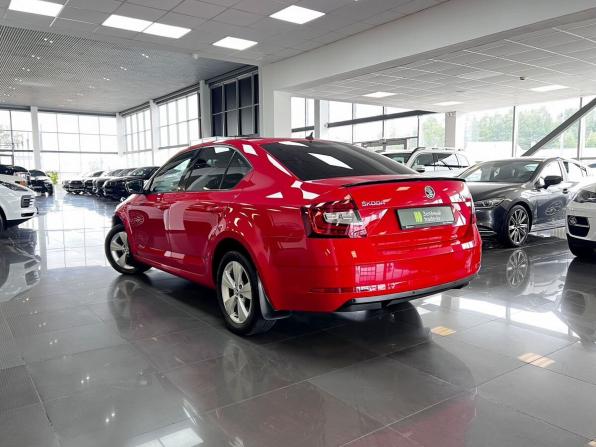 Skoda Octavia III (A7) Рестайлинг с пробегом 2017 года, цена 1 545 000 рублей, 148735 км, лифтбек, Автокод Объявления
