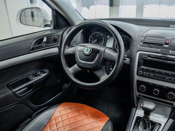 Skoda Octavia II (A5) Рестайлинг с пробегом 2012 года, цена 494 000 рублей, 491377 км, лифтбек, Автокод Объявления