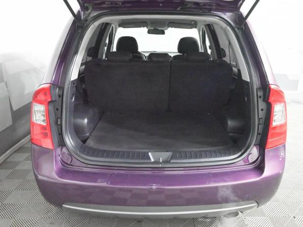 Kia Carens II (UN) с пробегом 2010 года, цена 750 000 рублей, 218717 км, минивэн, Автокод Объявления