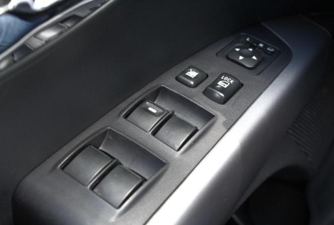Mitsubishi Outlander II Рестайлинг с пробегом 2010 года, цена 1 090 000 рублей, 217762 км, внедорожник, Автокод Объявления