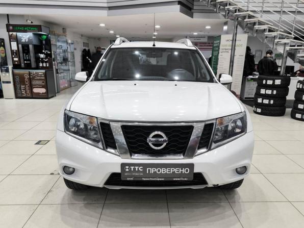 Nissan Terrano III (D10) с пробегом 2022 года, цена 1 900 000 рублей, 61360 км, внедорожник, Автокод Объявления