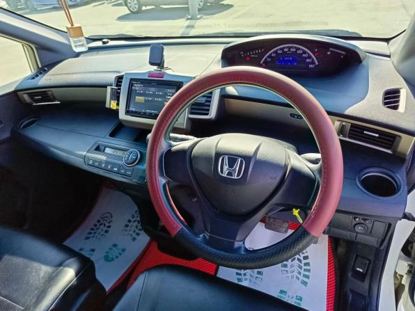 Honda Freed I с пробегом 2010 года, цена 997 000 рублей, 142477 км, компактвэн, Автокод Объявления