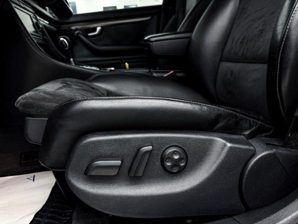 Audi S4 II (B6) с пробегом 2004 года, цена 1 850 000 рублей, 144457 км, седан, Автокод Объявления