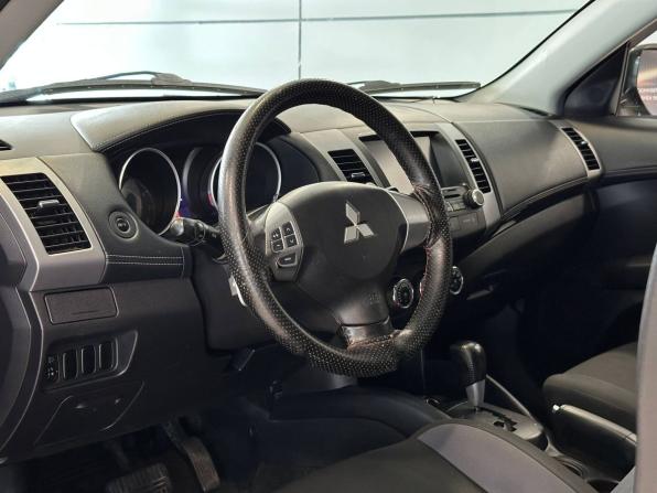 Mitsubishi Outlander II Рестайлинг с пробегом 2011 года, цена 997 000 рублей, 189781 км, внедорожник, Автокод Объявления
