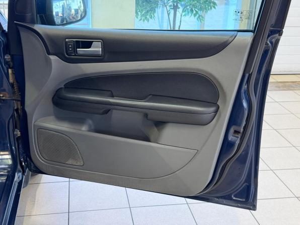 Ford Focus II Рестайлинг с пробегом 2008 года, цена 590 000 рублей, 220233 км, седан, Автокод Объявления