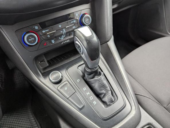 Ford Focus III Рестайлинг с пробегом 2016 года, цена 957 000 рублей, 166615 км, седан, Автокод Объявления