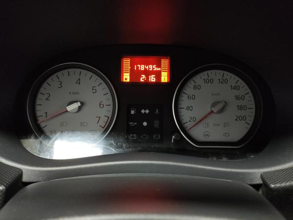Renault Logan I Рестайлинг с пробегом 2011 года, цена 395 000 рублей, 178495 км, седан, Автокод Объявления