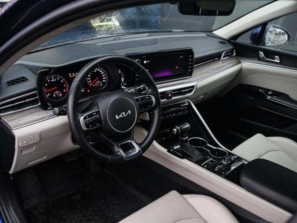 Kia K5 III с пробегом 2022 года, цена 2 799 000 рублей, 52680 км, седан, Автокод Объявления