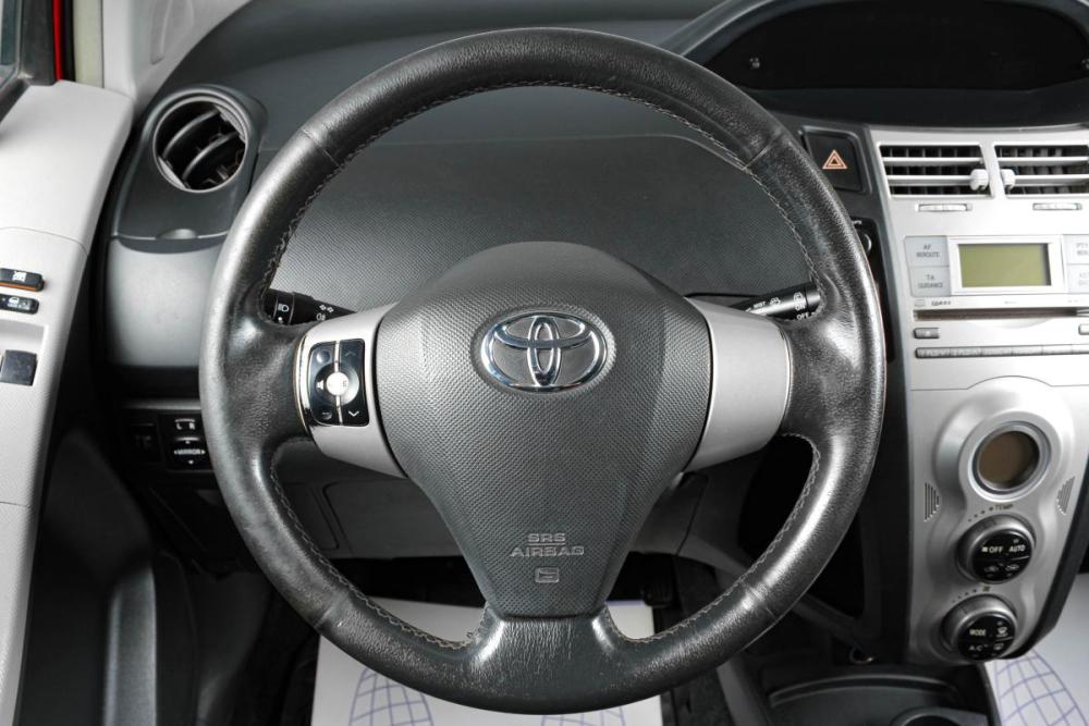 Toyota Yaris II Тюмень  - изображение 13