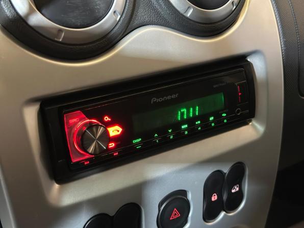 Renault Sandero I с пробегом 2013 года, цена 575 000 рублей, 210285 км, хэтчбек, Автокод Объявления