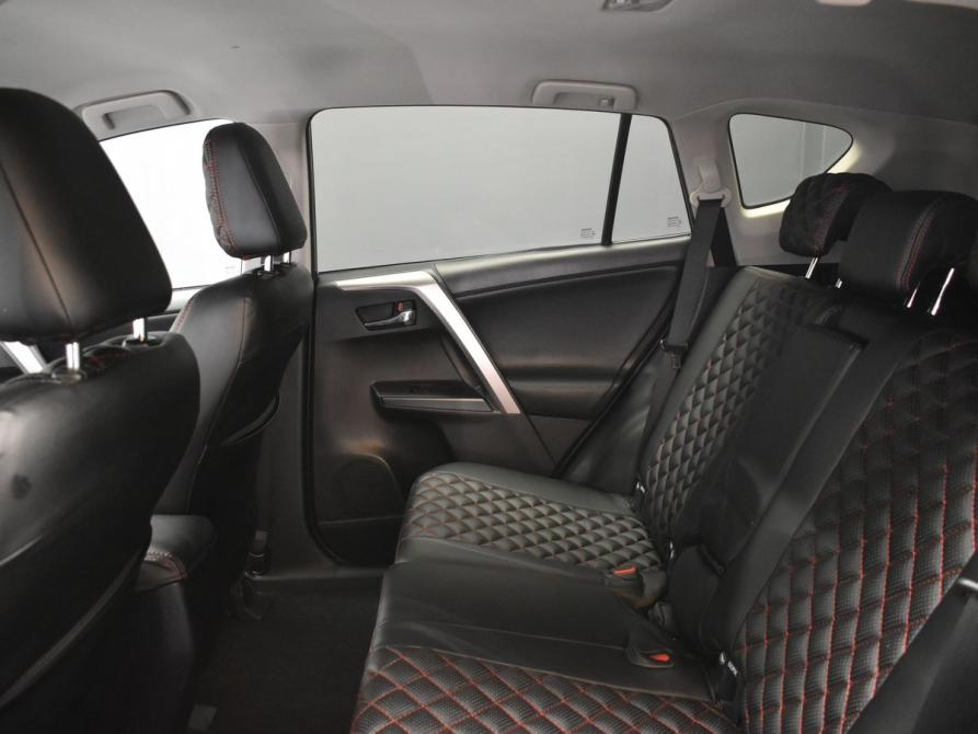 Toyota RAV4 IV (XA40) Рестайлинг Москва  - изображение 12