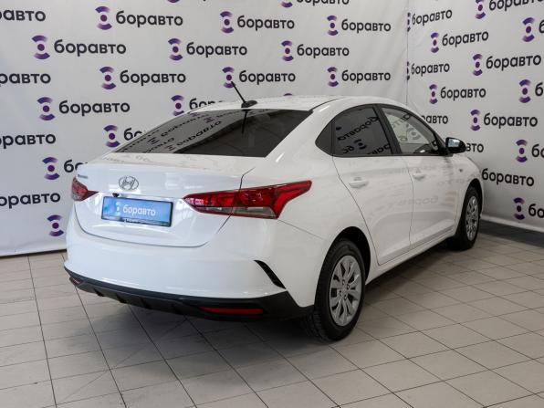 Hyundai Solaris II Рестайлинг с пробегом 2022 года, цена 1 620 000 рублей, 118059 км, седан, Автокод Объявления