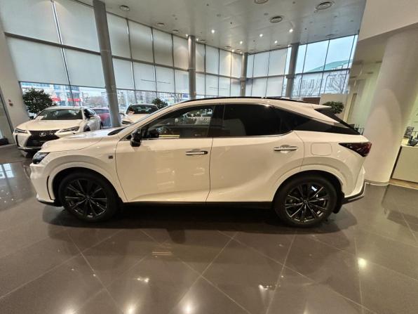 Lexus RX V с пробегом 2024 года, цена 10 975 000 рублей, 3956 км, внедорожник, Автокод Объявления