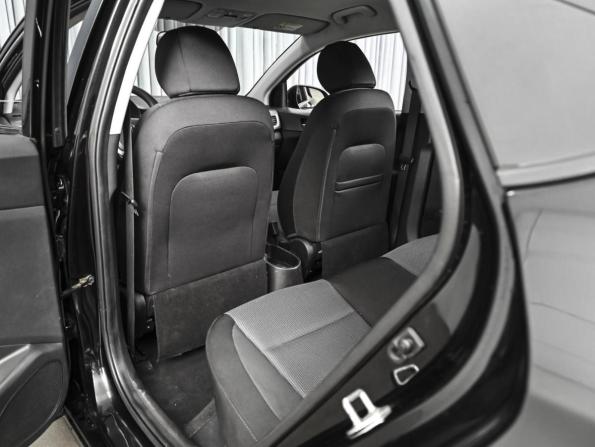 Hyundai Solaris II с пробегом 2018 года, цена 829 000 рублей, 225050 км, седан, Автокод Объявления