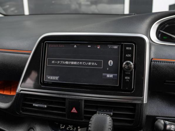 Toyota Sienta II с пробегом 2017 года, цена 1 800 000 рублей, 142686 км, компактвэн, Автокод Объявления