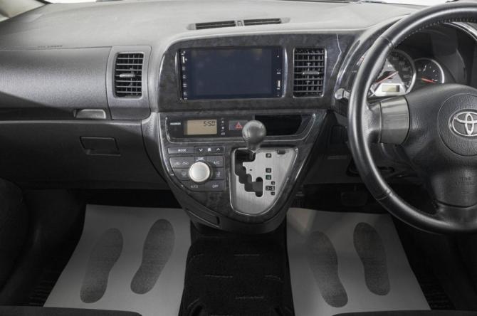 Toyota Wish I Рестайлинг с пробегом 2008 года, цена 899 000 рублей, 160000 км, компактвэн, Автокод Объявления