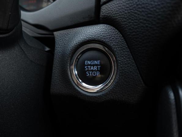 Toyota RAV4 V (XA50) с пробегом 2022 года, цена 2 950 000 рублей, 94656 км, внедорожник, Автокод Объявления