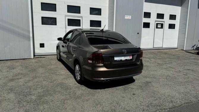Volkswagen Polo V Рестайлинг с пробегом 2018 года, цена 1 350 700 рублей, 141940 км, седан, Автокод Объявления