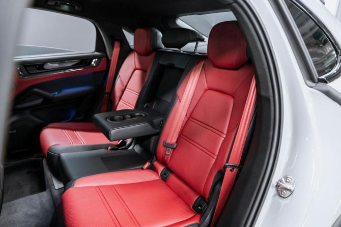 Новый Porsche Cayenne III Рестайлинг 2025 года, цена 22 700 000 рублей, внедорожник, Автокод Объявления