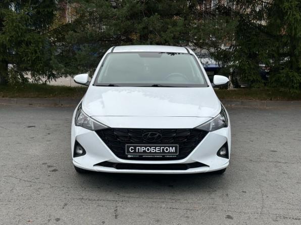 Hyundai Solaris II Рестайлинг с пробегом 2021 года, цена 1 359 000 рублей, 130418 км, седан, Автокод Объявления