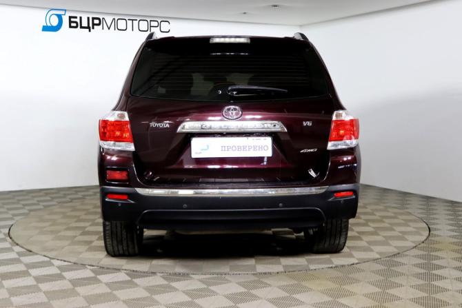 Toyota Highlander II (XU40) Рестайлинг с пробегом 2012 года, цена 1 689 990 рублей, 303192 км, внедорожник, Автокод Объявления