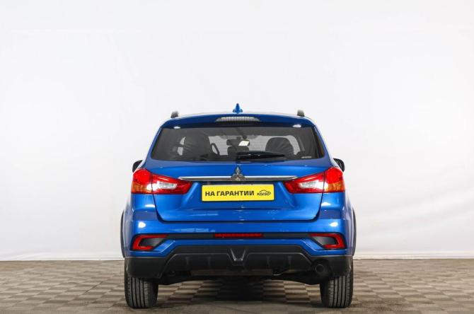 Mitsubishi ASX I Рестайлинг 2 с пробегом 2018 года, цена 1 559 000 рублей, 193696 км, внедорожник, Автокод Объявления