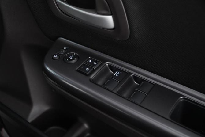 Honda Freed II Рестайлинг с пробегом 2023 года, цена 2 250 055 рублей, 3733 км, компактвэн, Автокод Объявления