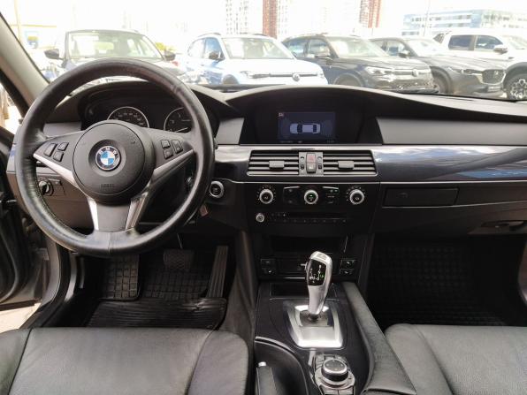 BMW 5 серии V (E60/E61) Рестайлинг с пробегом 2009 года, цена 1 200 000 рублей, 229400 км, седан, Автокод Объявления