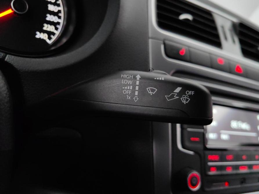 Volkswagen Polo V Рестайлинг Подольск  - изображение 21
