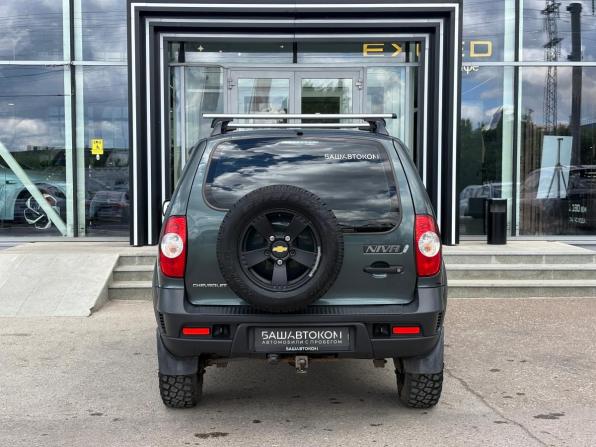 Chevrolet Niva I Рестайлинг с пробегом 2017 года, цена 660 000 рублей, 181318 км, внедорожник, Автокод Объявления