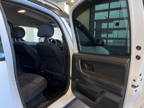 Skoda Roomster I Рестайлинг с пробегом 2013 года, цена 650 000 рублей, 178940 км, компактвэн, Автокод Объявления