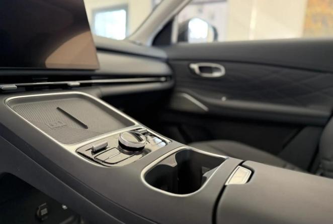 Новый Geely EX5 EM-i 2026 года, цена 3 974 990 рублей, внедорожник, Автокод Объявления