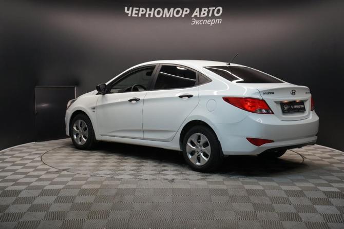 Hyundai Solaris I Рестайлинг с пробегом 2015 года, цена 920 000 рублей, 250000 км, седан, Автокод Объявления