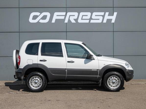 Chevrolet Niva I Рестайлинг с пробегом 2017 года, цена 890 000 рублей, 85629 км, внедорожник, Автокод Объявления