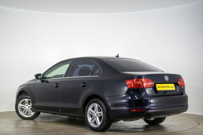 Volkswagen Jetta VI с пробегом 2013 года, цена 899 000 рублей, 230000 км, седан, Автокод Объявления