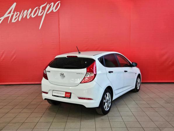 Hyundai Solaris I Рестайлинг с пробегом 2015 года, цена 1 015 000 рублей, 115000 км, хэтчбек, Автокод Объявления