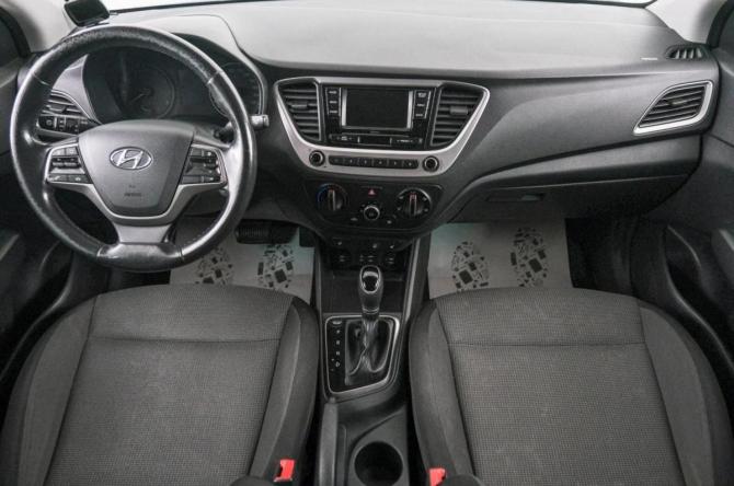 Hyundai Solaris II с пробегом 2017 года, цена 1 399 000 рублей, 77000 км, седан, Автокод Объявления