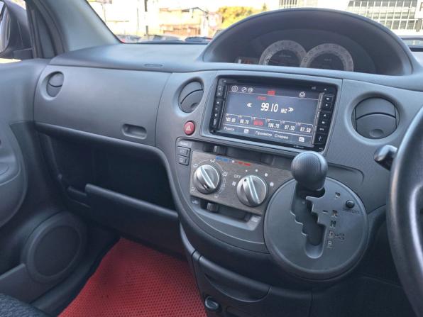 Toyota Sienta I Рестайлинг 2 с пробегом 2013 года, цена 864 000 рублей, 149274 км, компактвэн, Автокод Объявления